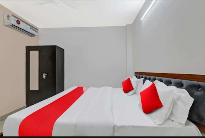 Krishna Guest house